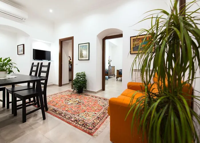 Circus Maximus N 1-at 400m Metro Apartment *
