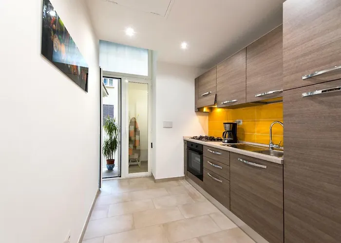 Circus Maximus N 1-at 400m Metro Apartment